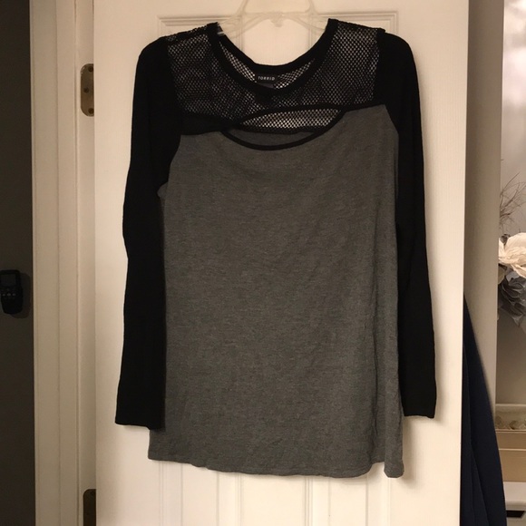 Torrid peekaboo illusion fishnet top - Picture 4 of 7